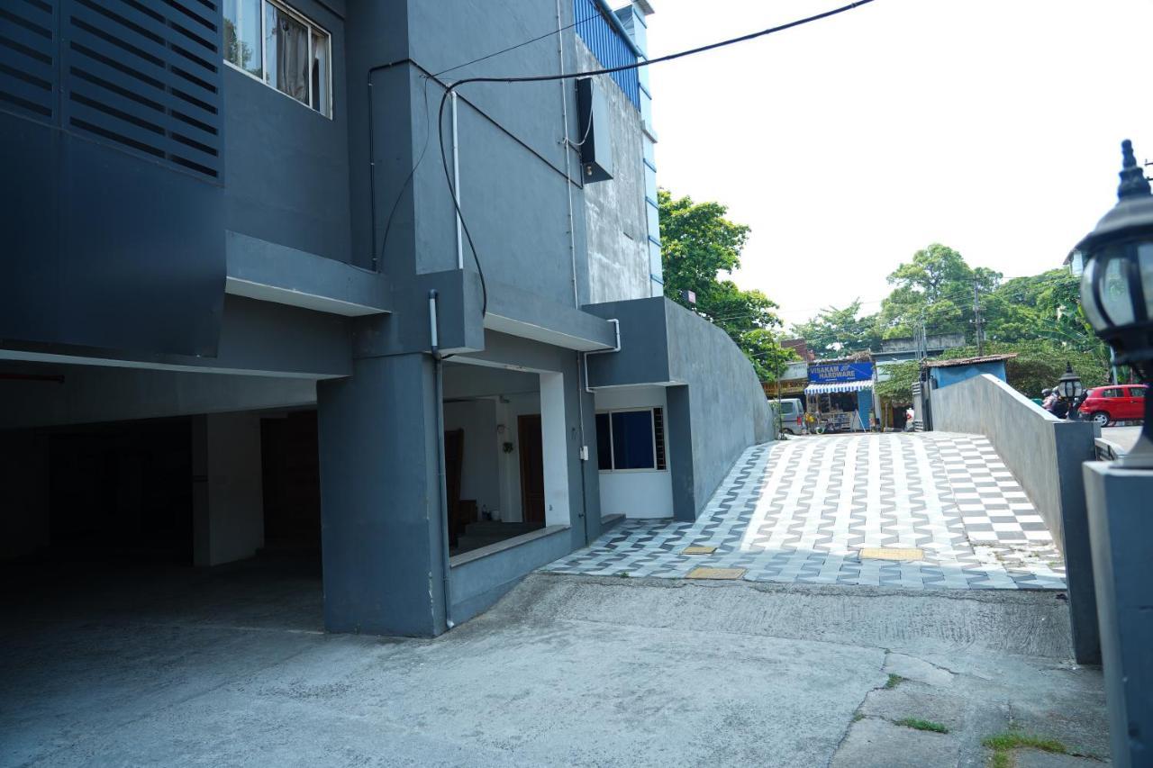 Hotel B R Regency Thiruvananthapuram Eksteriør bilde