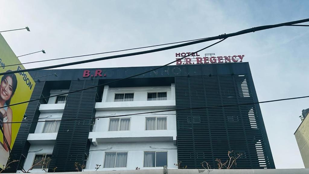 Hotel B R Regency Thiruvananthapuram Eksteriør bilde