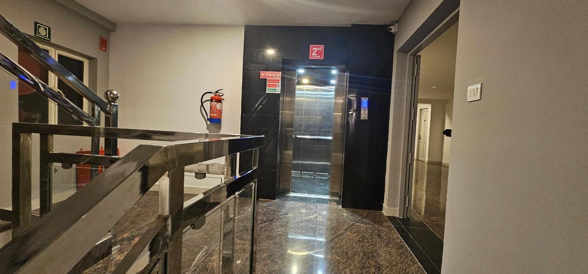 Hotel B R Regency Thiruvananthapuram Eksteriør bilde